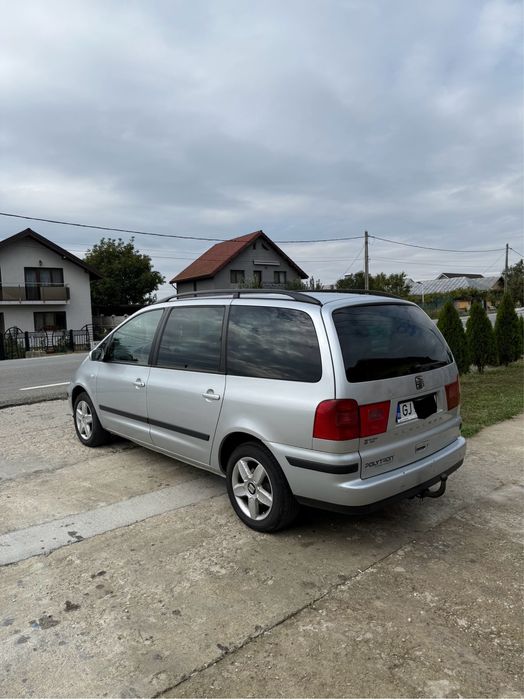 Vând Seat Alhambra 1.9   131