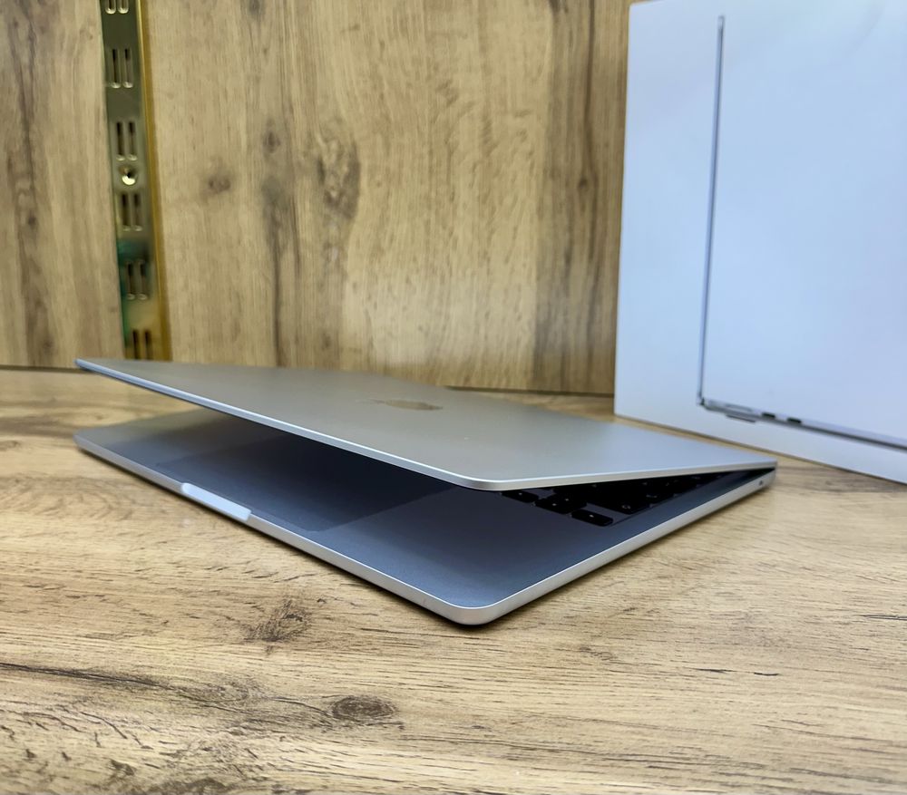 Macbook Air M2 8/512GB Емкость 100% идеал
