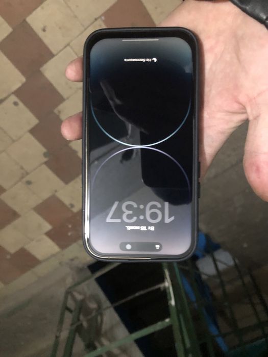 продам айфон 14про