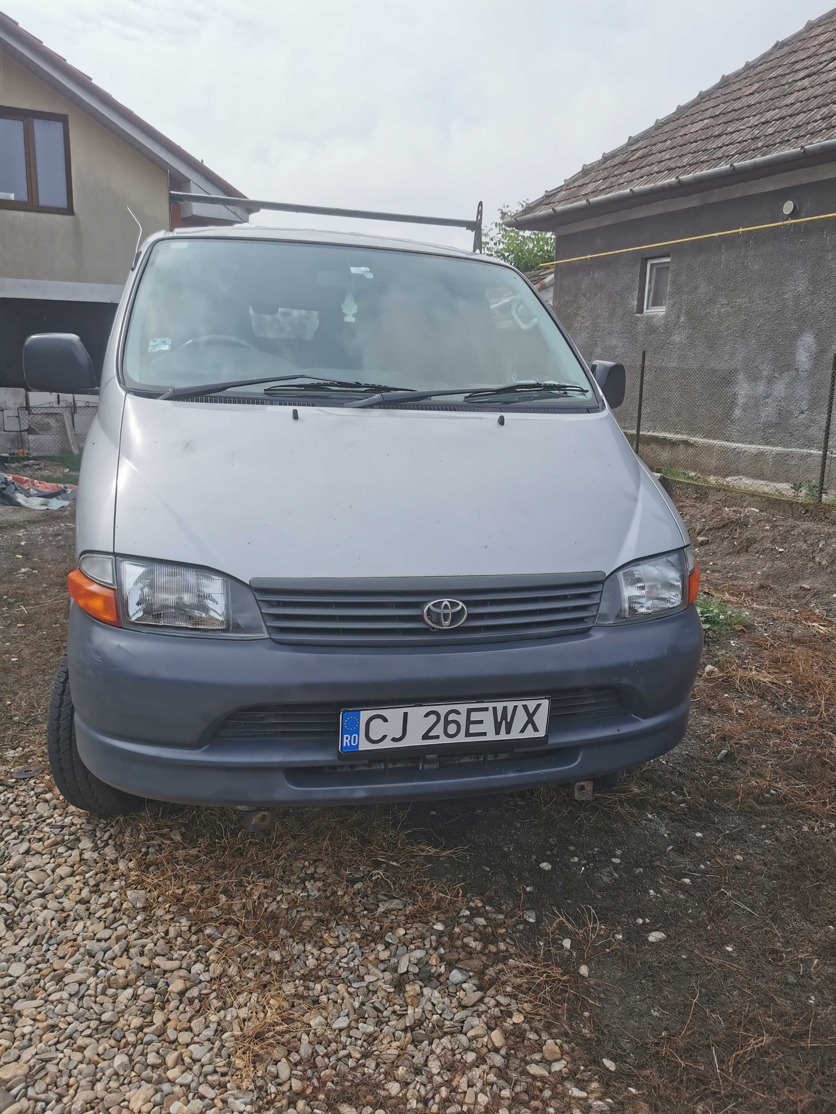 Duba Toyota Hiace 2005