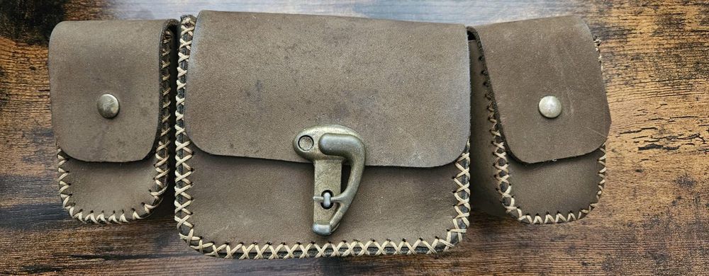 BORSETA PIELE / Gentuță curea handmade- deosebita!!!