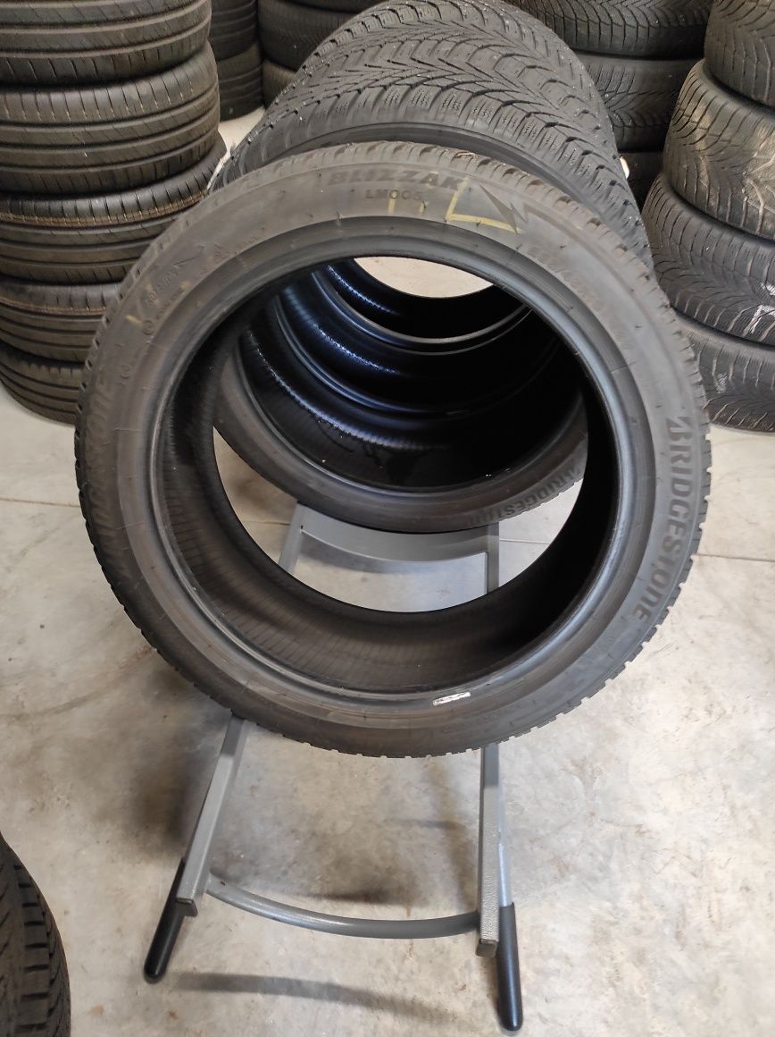 235/45/19 Bridgestone