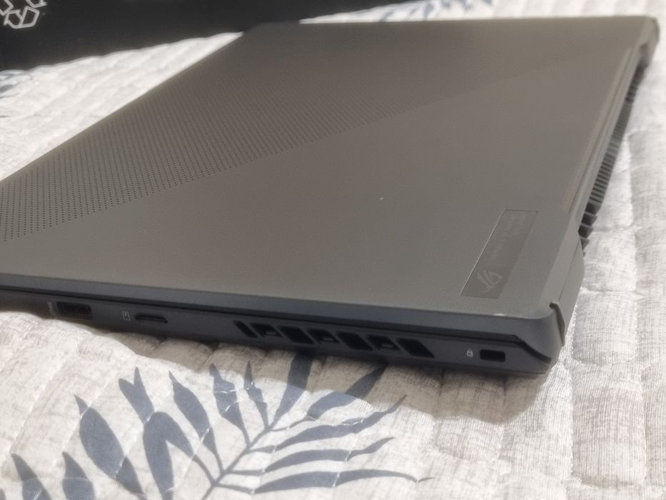 ASUS ROG Zephyrus 16 165Hz i7 13620H RTX 4070 8gb