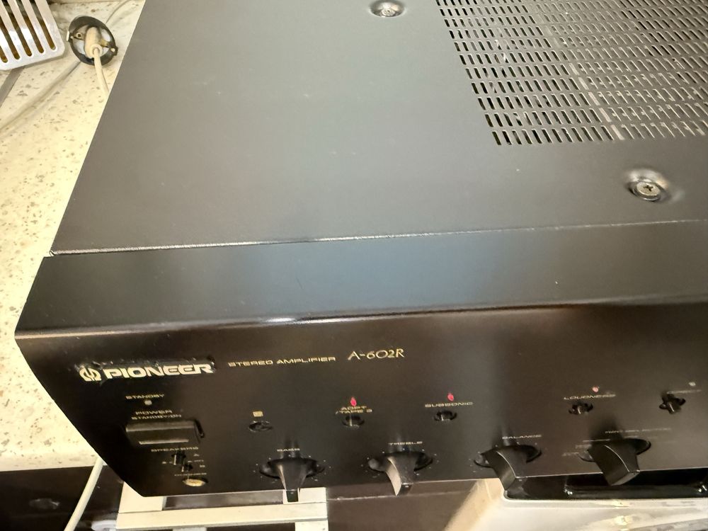 Pioneer A-602 стерео усилвател