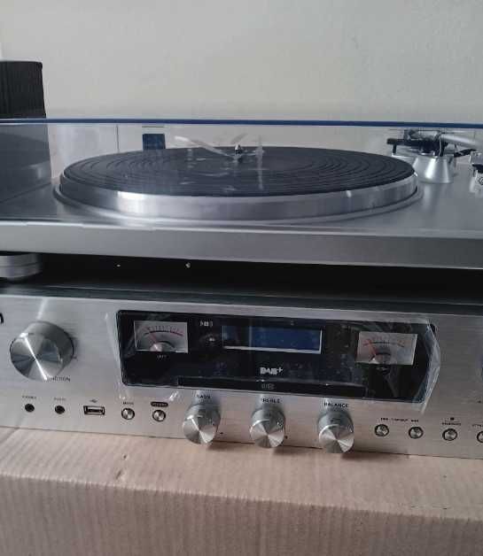 Комплект грамофон и усилвател GPO - PR 100/200