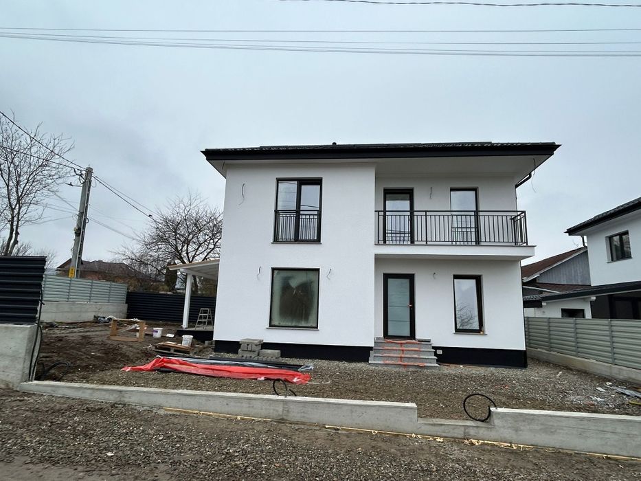 De vânzare casă Lisaura