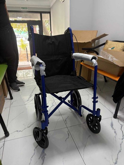 Продам инвалидную коляску