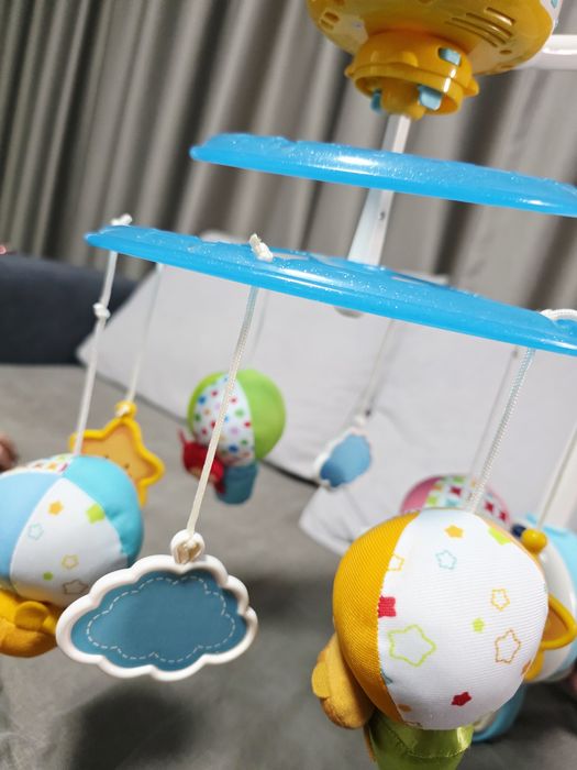 Carusel muzical bebe