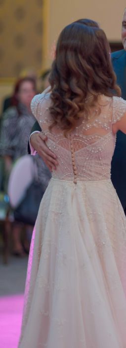 Vand rochie mireasa Natalia Vasiliev