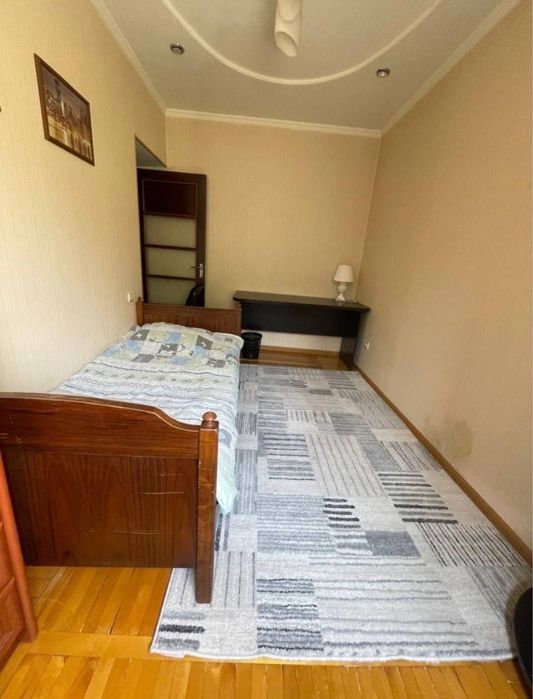 ПРОДАЕТСЯ квартира 3/3/4 вторичка, 75м2, кирпич, на Ц6 Алайский