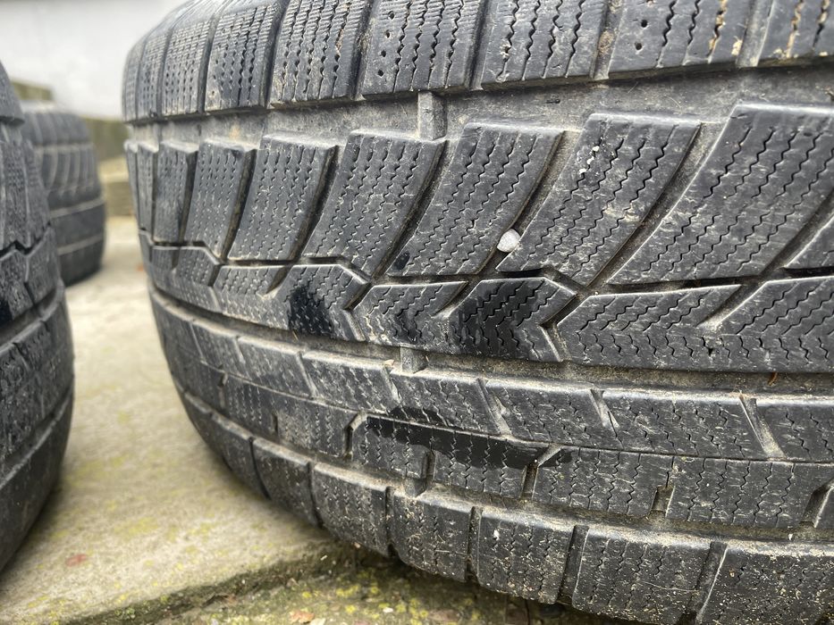 Jante 18” 5x114.3 + Anvelope Iarnă 235/50R18 Toyota rav4