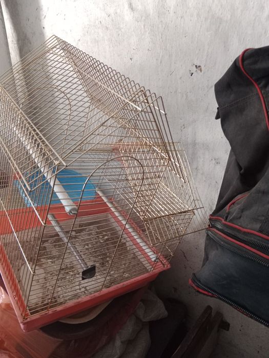 Клетка для попугаев