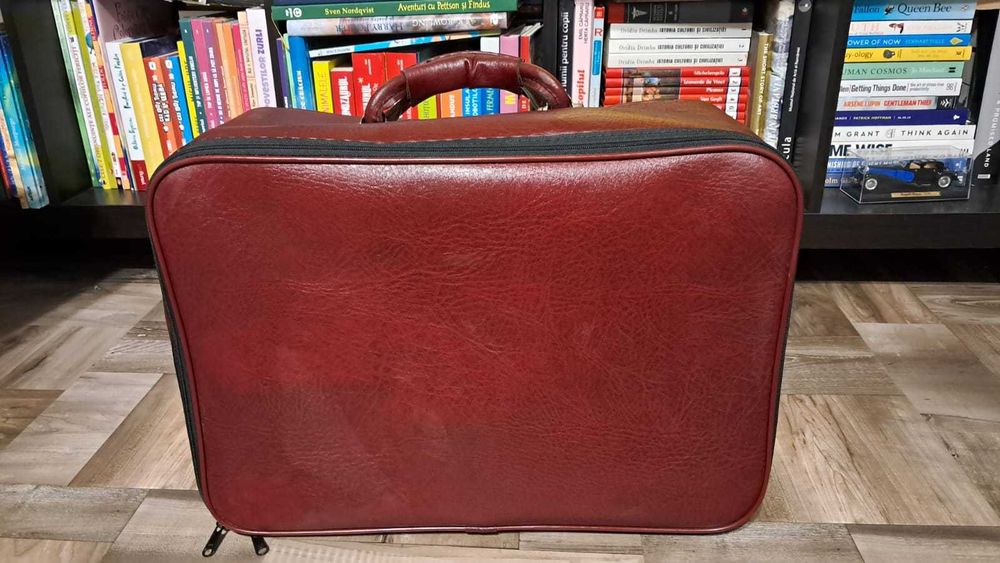 Mașină de cusut nemțească