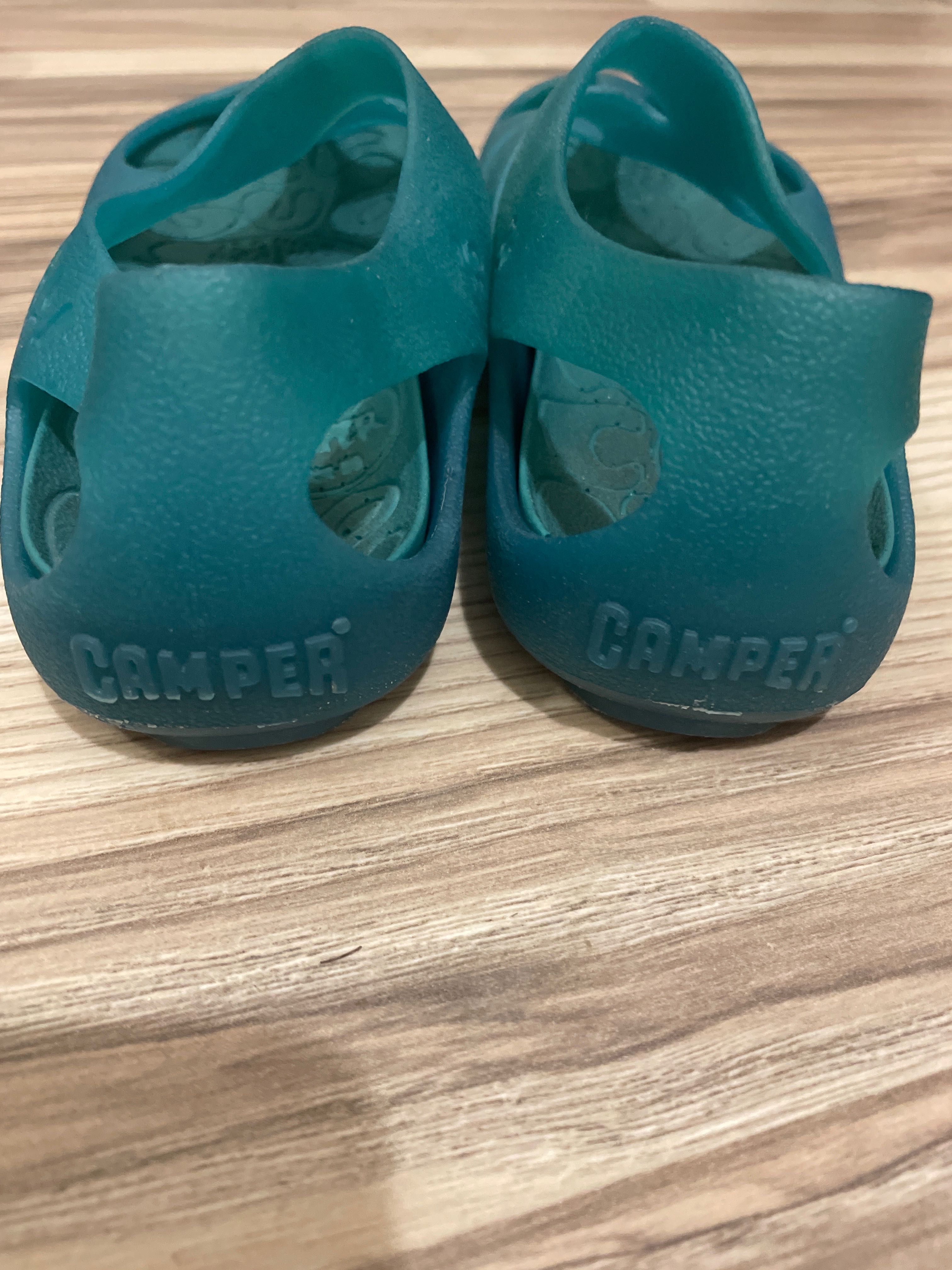 Силиконови детски сандали Camper