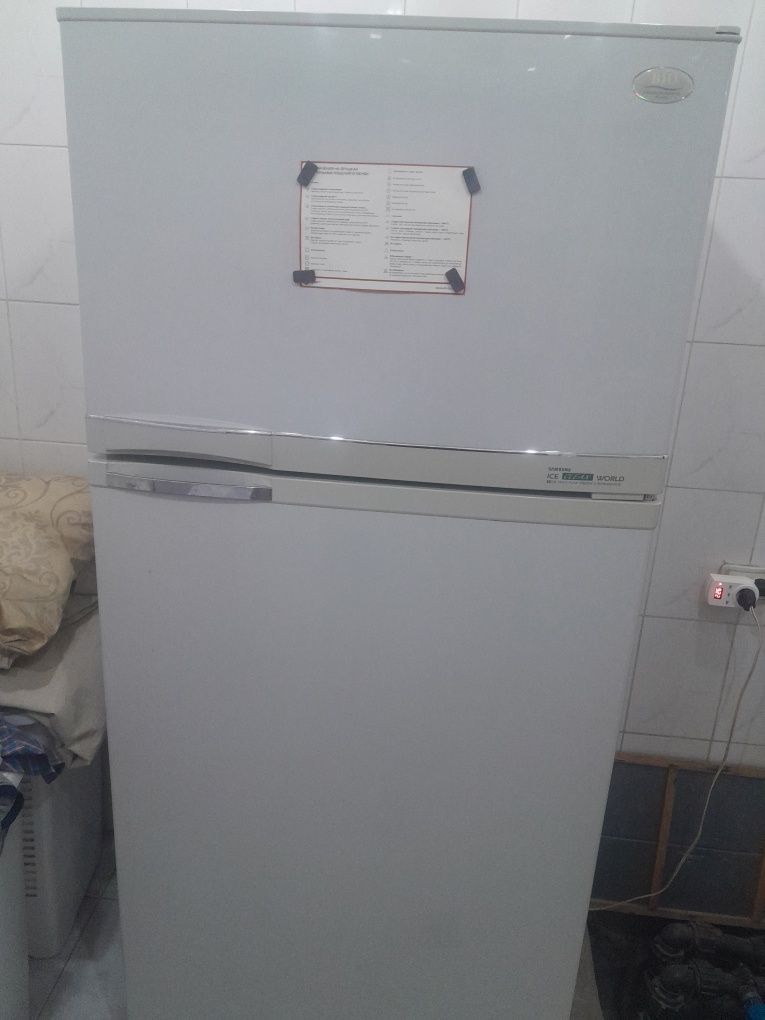 Продаётся  холодильник Samsung