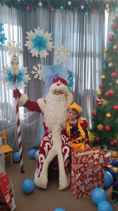 Дед Мороз и Снегурочка уже спешат к Вам!!!