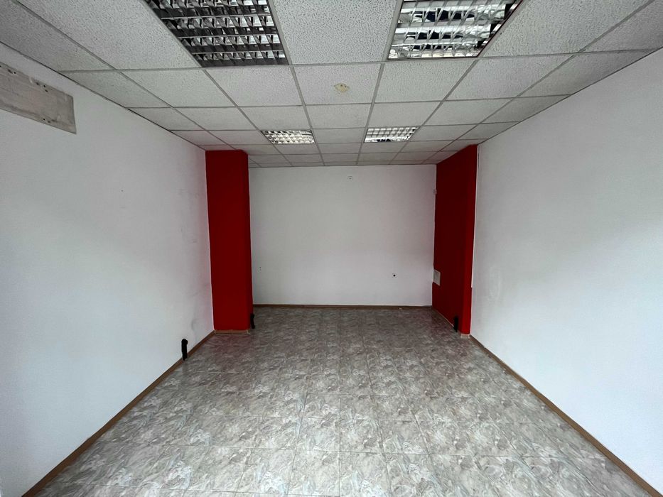 Дава се под наем Магазин в Севлиево - 20 кв.м за 193.8 € - Снимка #2