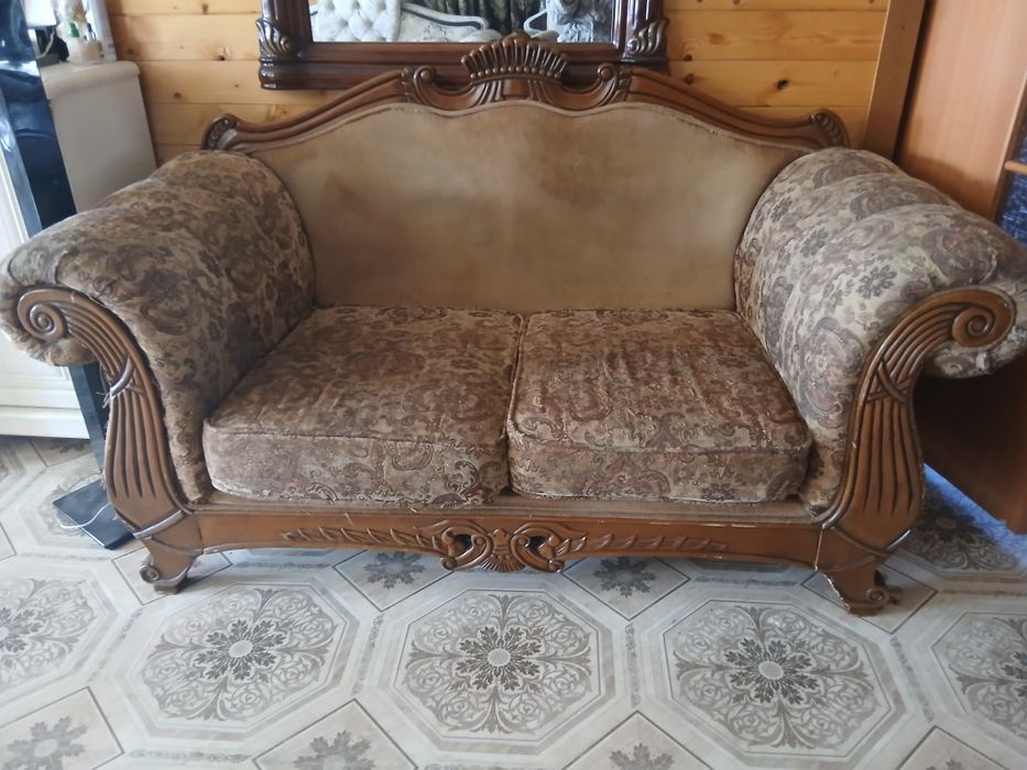 Продам срочно диван
