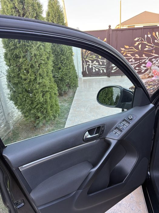 Vind vw tiguan 4x4 bluemotion