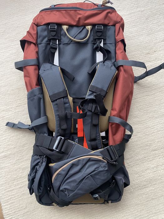 Rucsac Trekking cu husă ploaie MT100 Easyfit 70L Bărbați