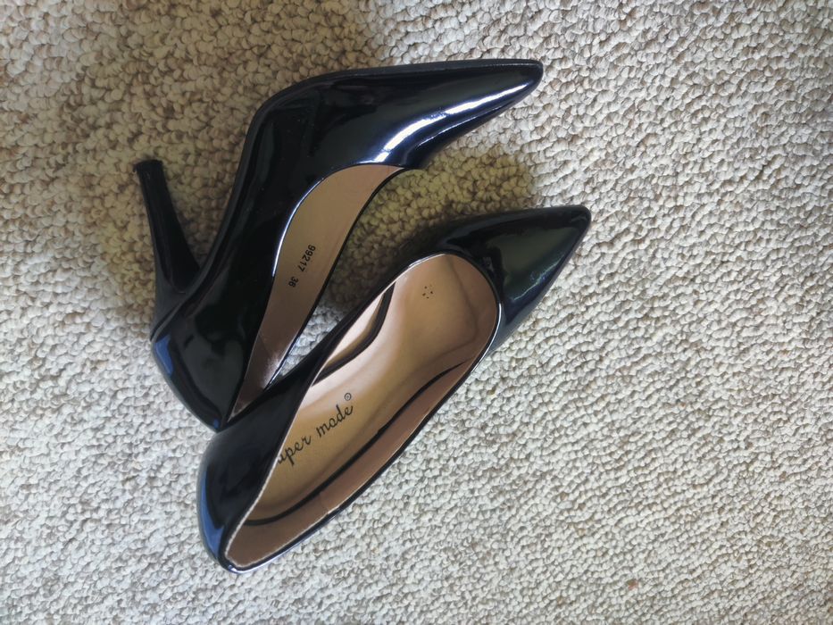 Pantofi stiletto lac