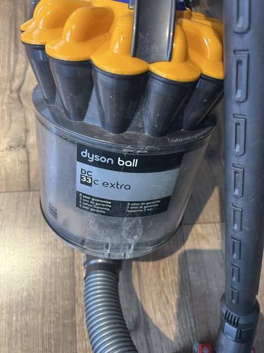 Aspirator Dyson Ball dc 33
