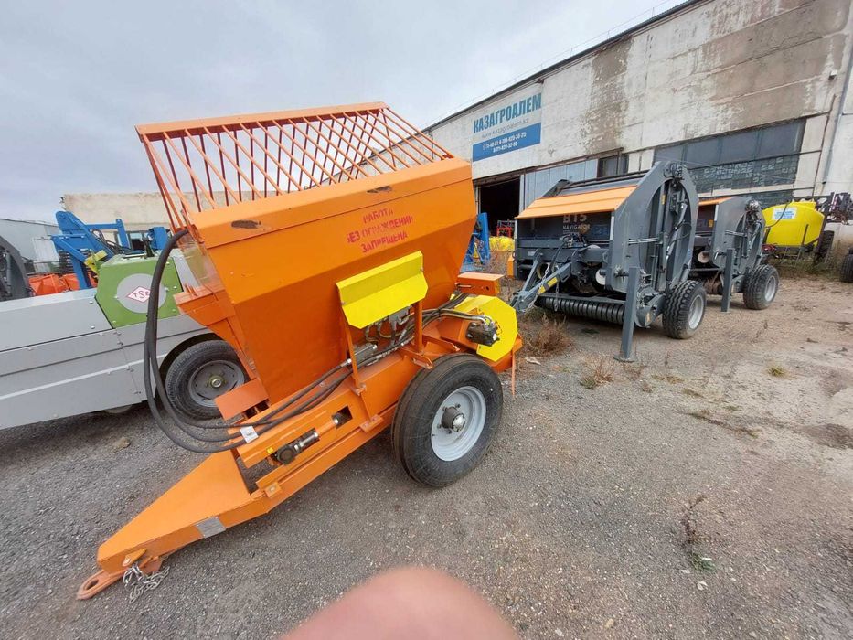 Разбрасыватель песка Беларуссия Прицепной и навесной 2026 года выпуска