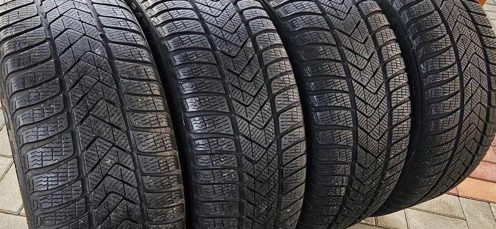 Jante BMW seria 5 G30 G31 M echip iarna 275 40 18 / 245 45 18 Pirelli