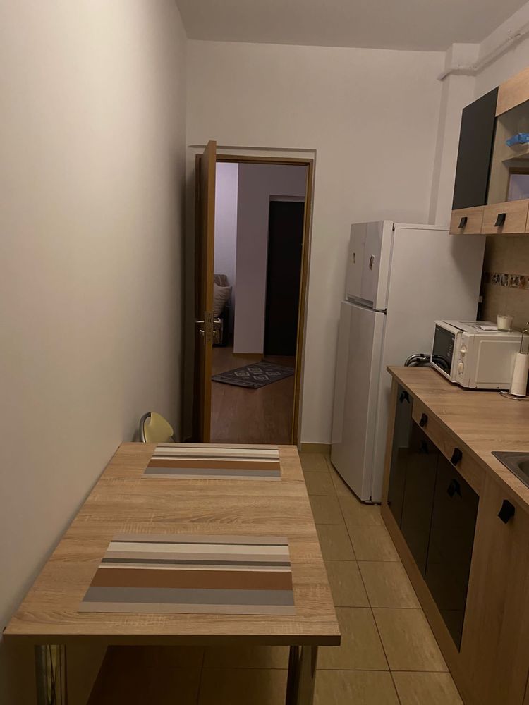 Inchirierez apartamanet cu o camera