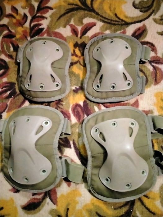 Продам налокотники и наколенники