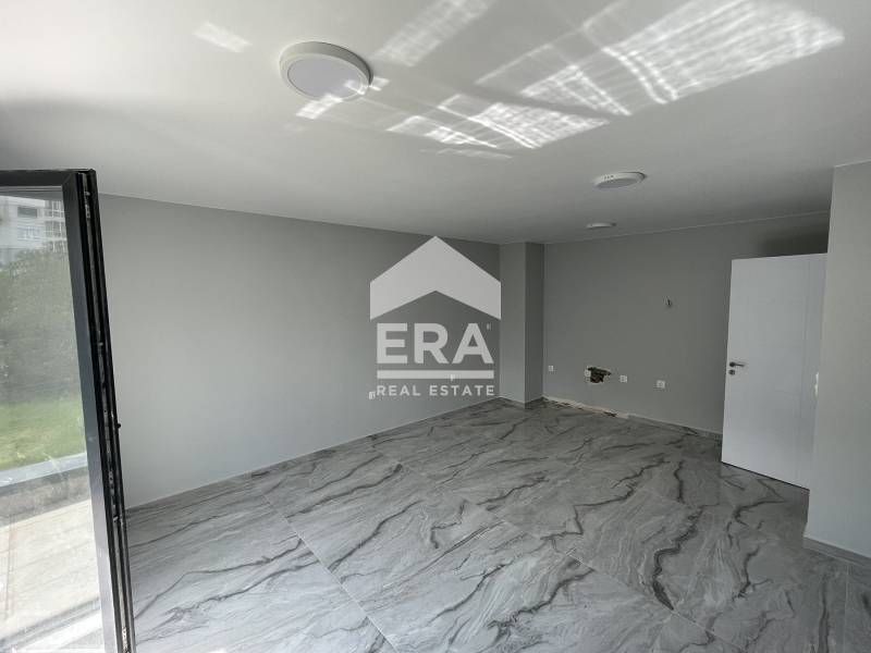 Двустаен южен апартамент за продажба, завършен до ключ, в новопостроен