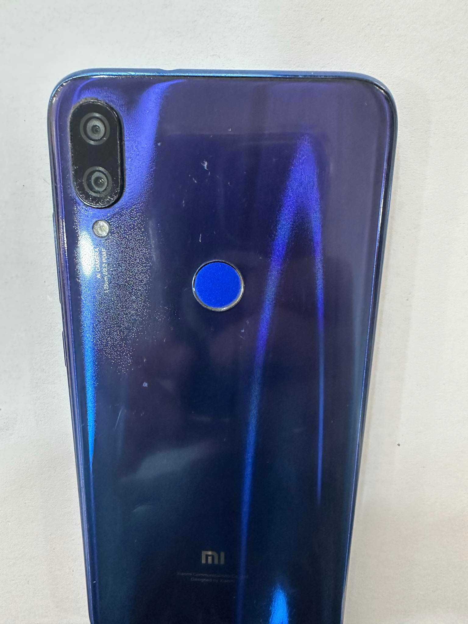 Продавам  Xiaomi Mi Play 64GB Dual Sim Black