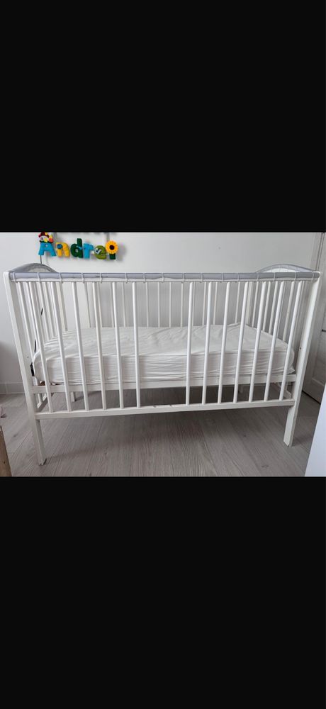 Patut copii aproape nou, + salea + protectie