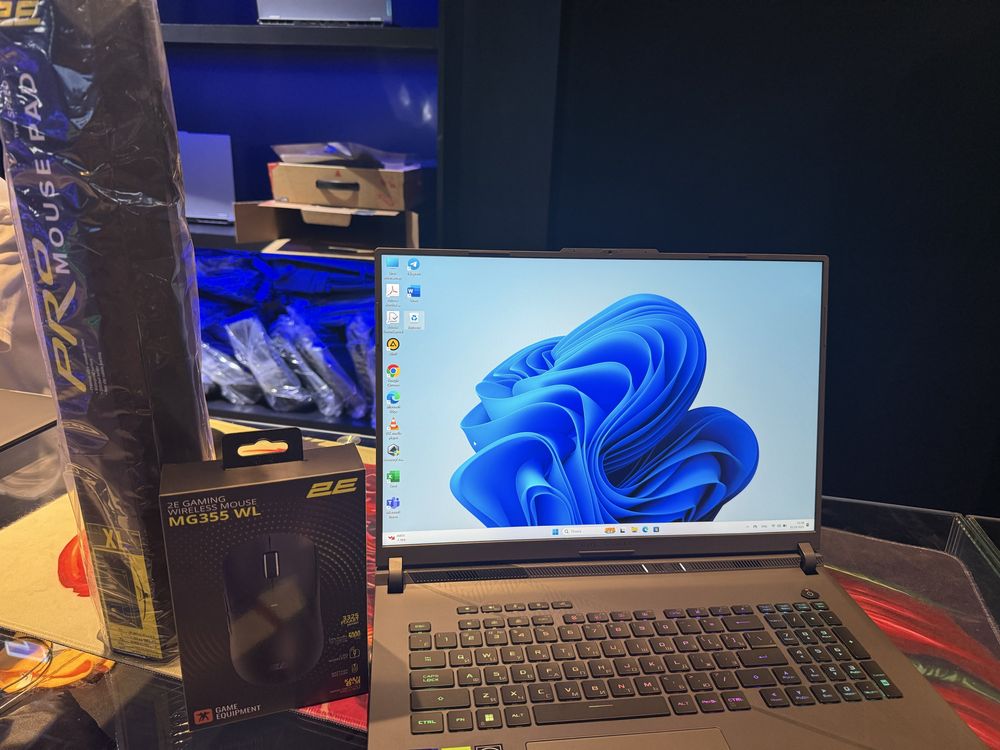 Новый Asus Rog Strix G18-i9-14900HX/RTX4060 32GB ОЗУ 240Hz 2.5К монито