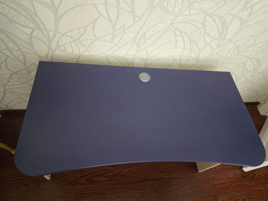 Стол для компьютера