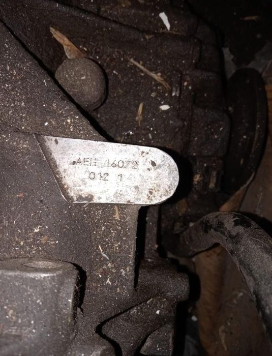 Запчасти на ауди80 б4