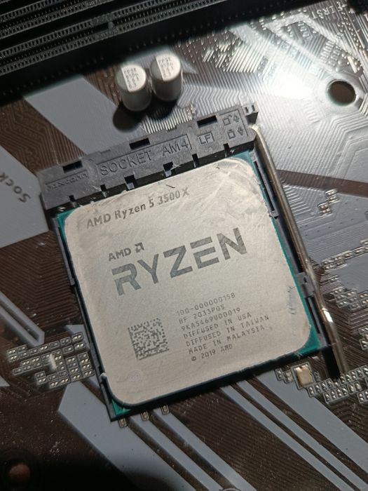 Дъно процесор водно охлаждане 360мм и рам x570 ryzen 5 3500x 8gb ram