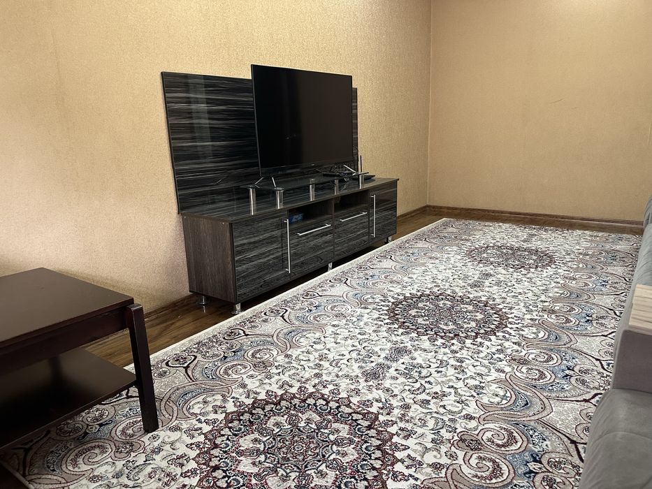 4/3/5 Юнусабад-15. С хорошим ремонтом, мебель, техника