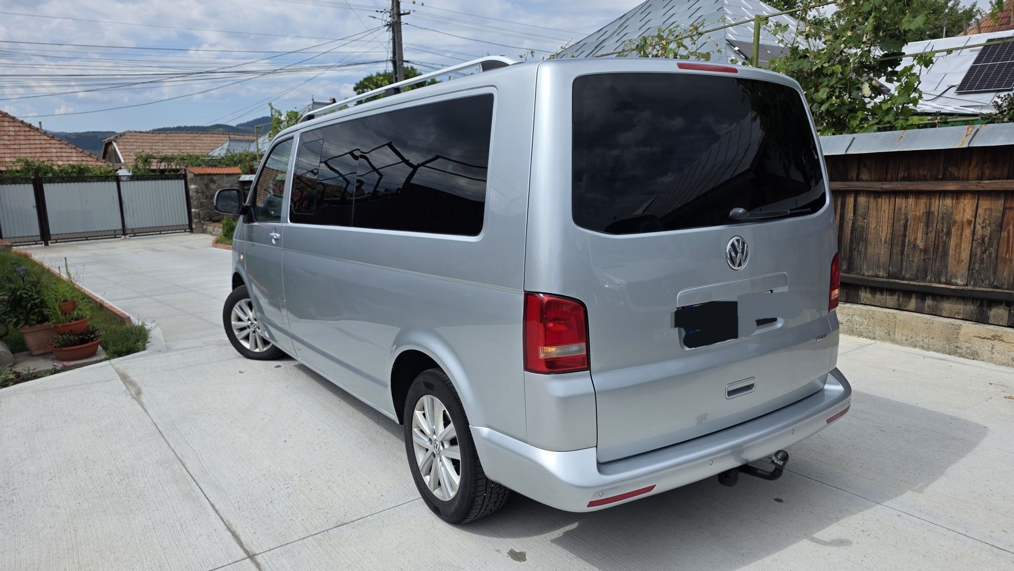 *** Volkswagen Caravelle AN 2015--140 CP  ***