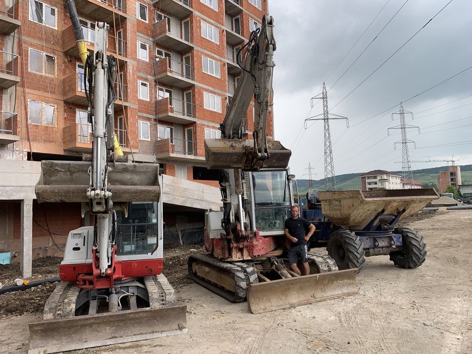 Inchiriez excavator dumper