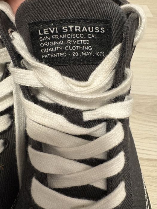 Дамски кецове Levis