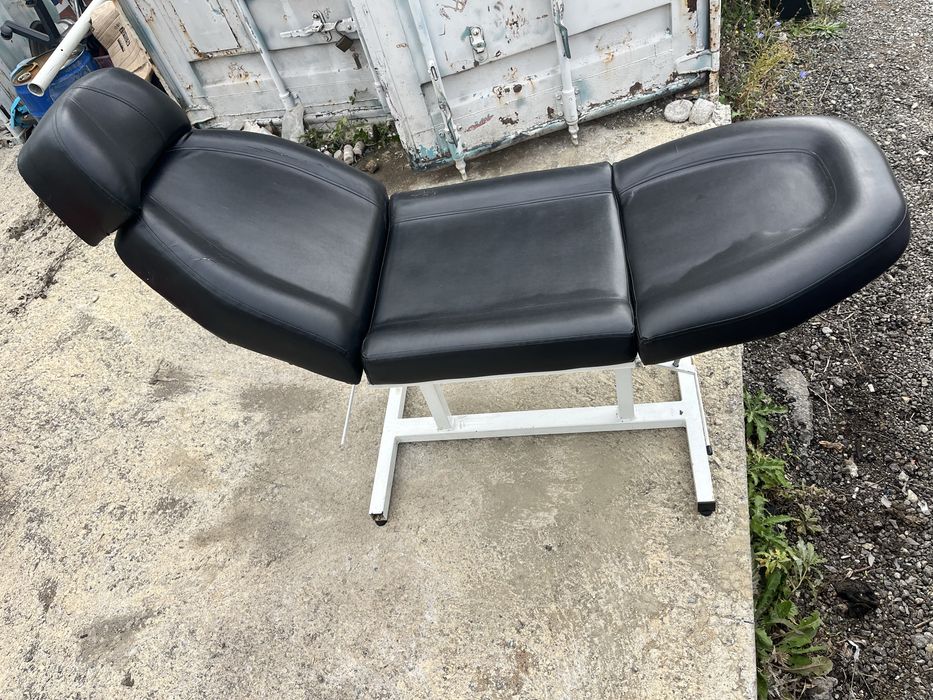 Козметична кушетка