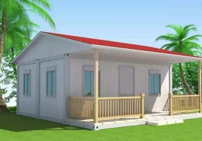 Vând casa pe structură metalică și învelite cu panouri sandwich