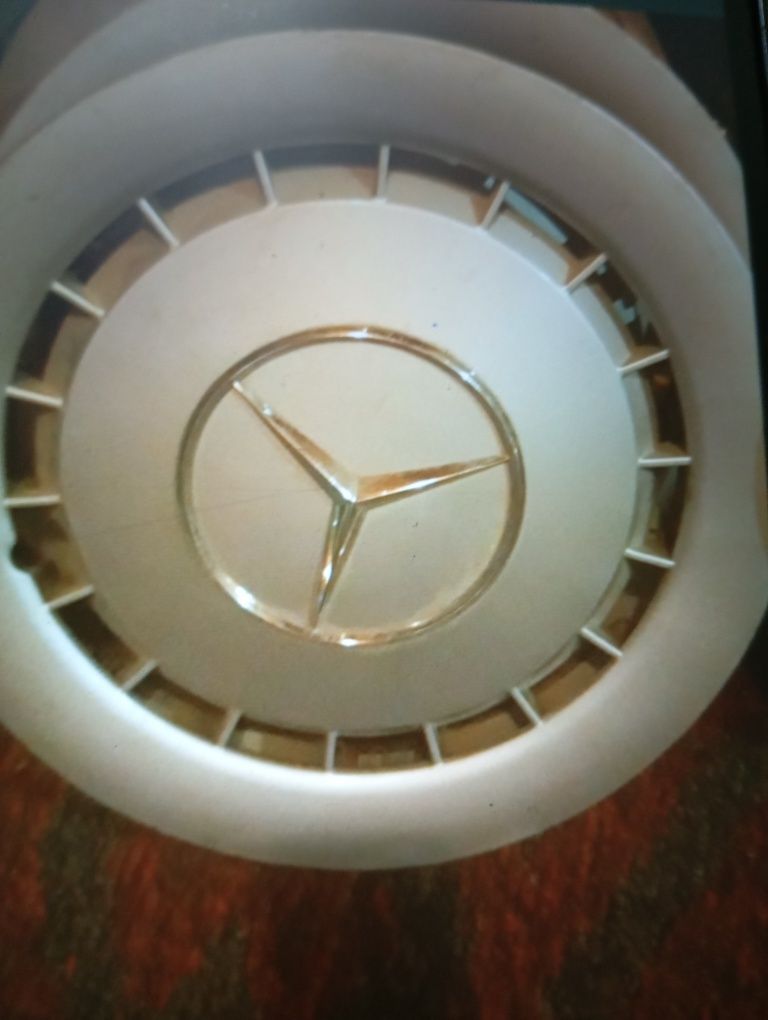 Продам колпаки Mercedes и Opel