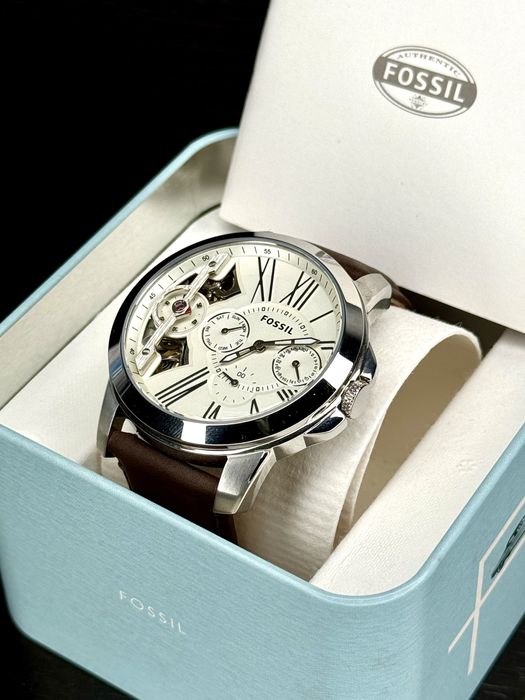 Ceas barbati Fossil Day Date - NOU - semiautomat