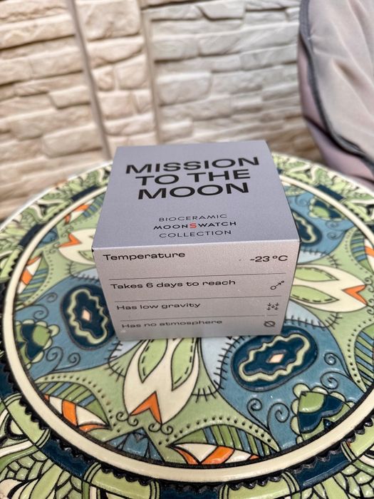 Omega&swatch moon mission to the moon