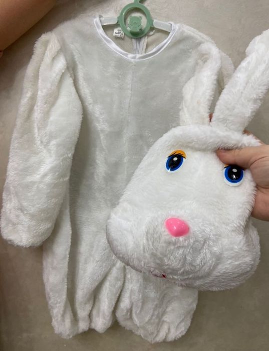 Продам костюм зайчика