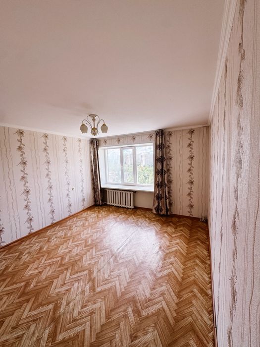 Продается 3-комн (5-12, 9 эт)