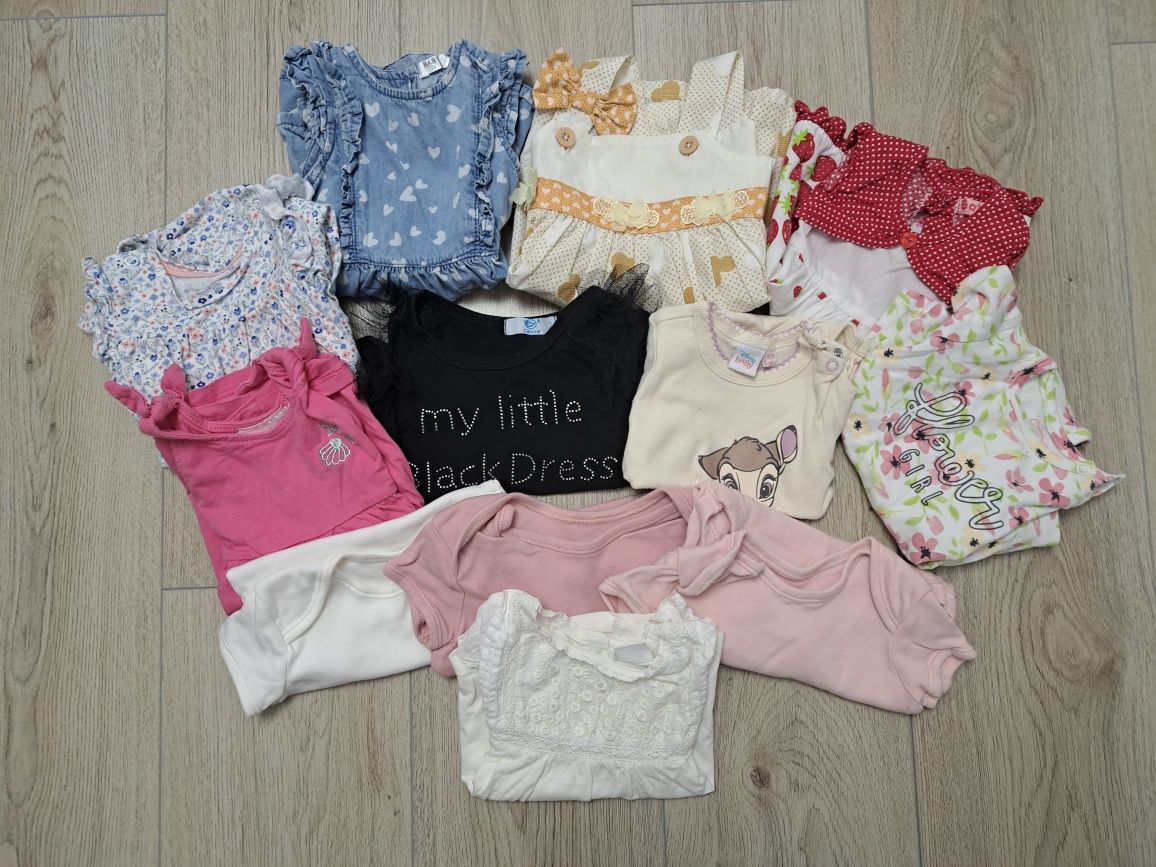 Lot haine de vara (rochii, tricouri, body) pentru fetiță, mărimea 74