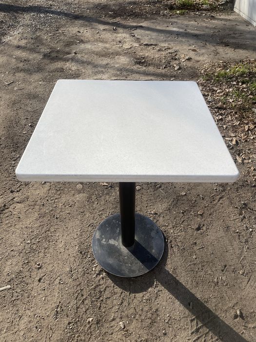 Продам барные столы